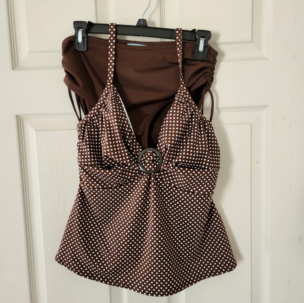 Women's Polkadot 2pc swimsuit.